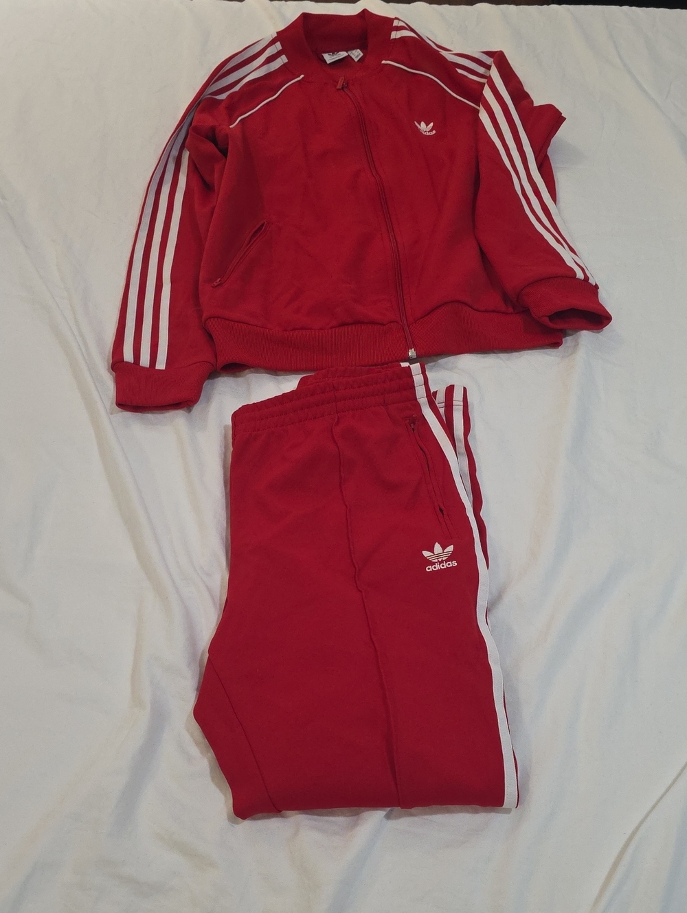 Women's L Adidas SST Tracksuit in Red